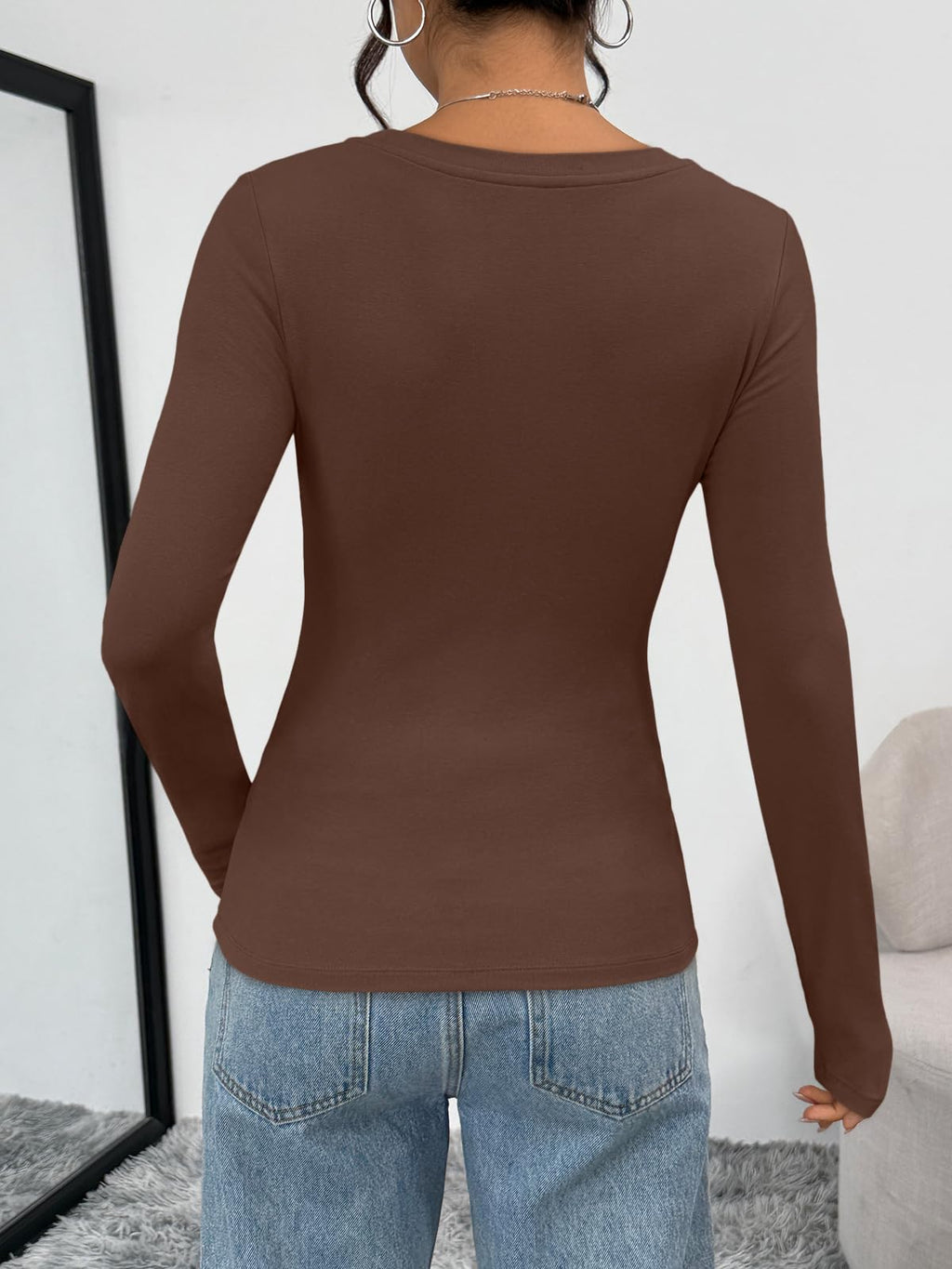 Trendy Queen Womens Long Sleeve T-Shirts Basic Crop Tops 2026 Spring Fashion Outfits Going Out Winter Clothes