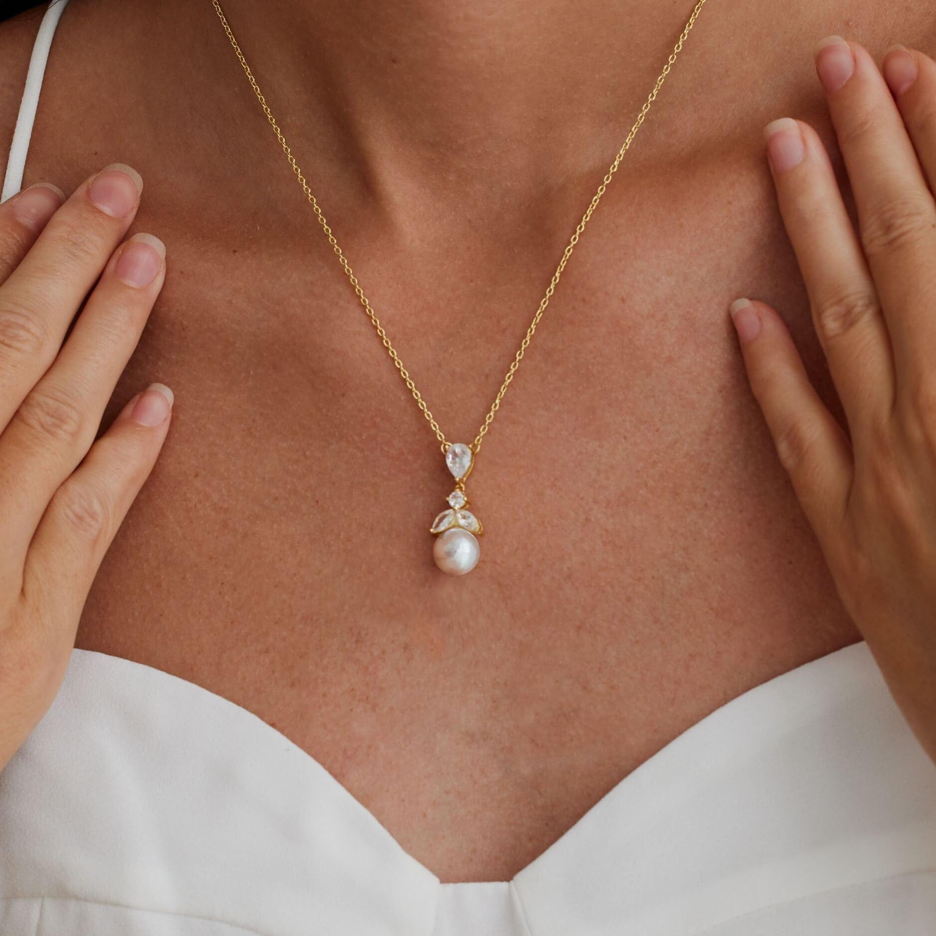 Pearl Necklace for Women Trendy,14k Gold Plated Necklace Dainty Wedding Necklace Small Cute Choker Necklace Gold Prom Drop Necklace Vintage Waterproof Jewelry for Women Prom Jewelry Fashion Gifts