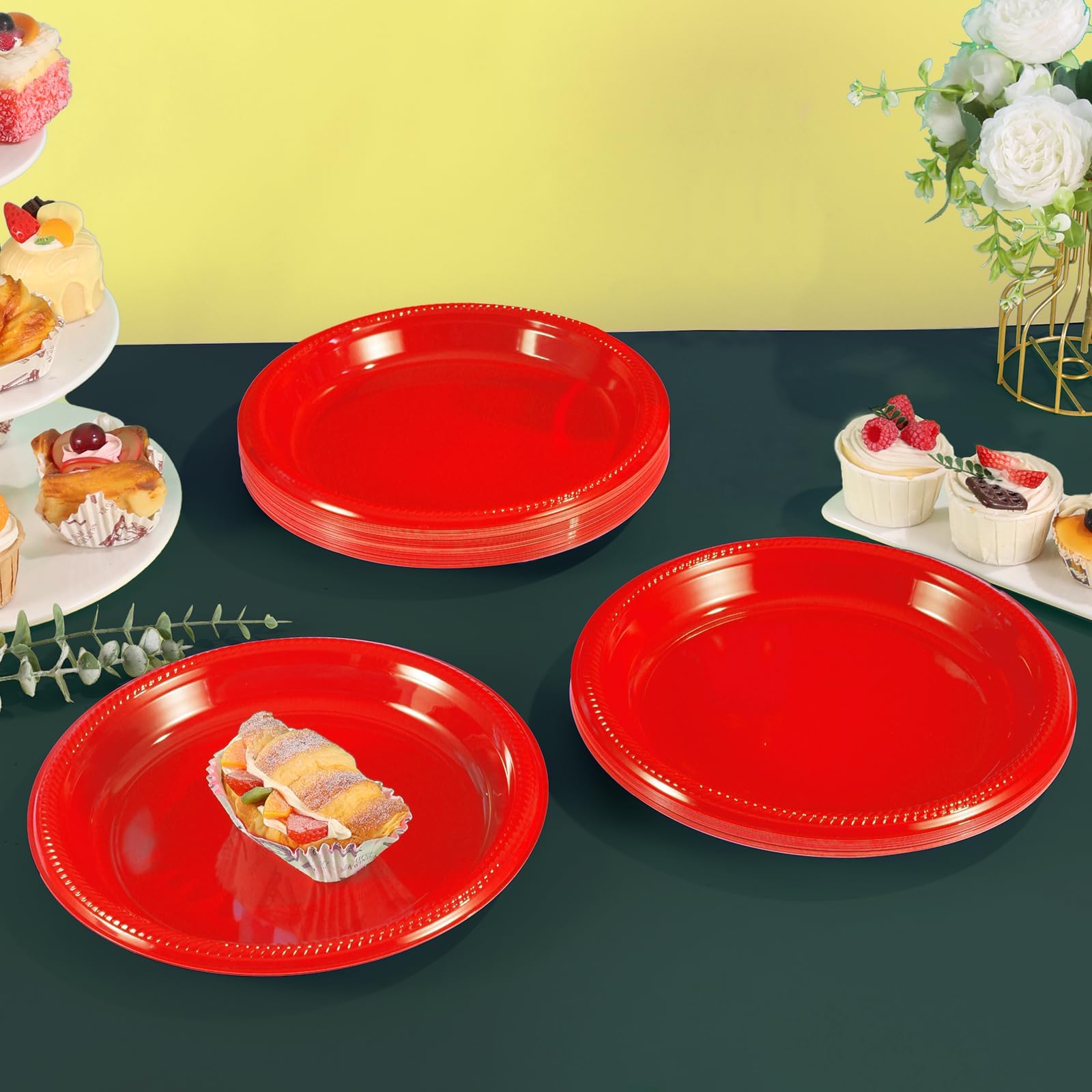 50 Pcs Black Plastic Plates, 10 Inch Black Plates, Black Party Plates Disposable for Birthday Weddings Fathers Day World Cup