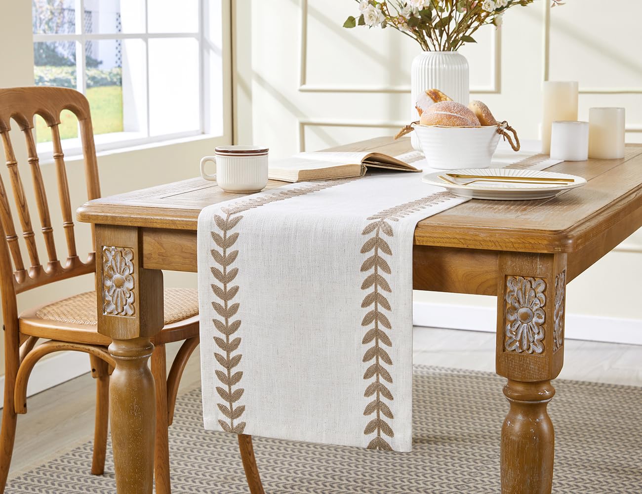 Wracra Embroidered Placemats, 13 x 18 Inch Set of 4 Placemats, Irregular Willow Rustic Place Mats for Kitchen Table and Heat Resistant, Blue 4PCS