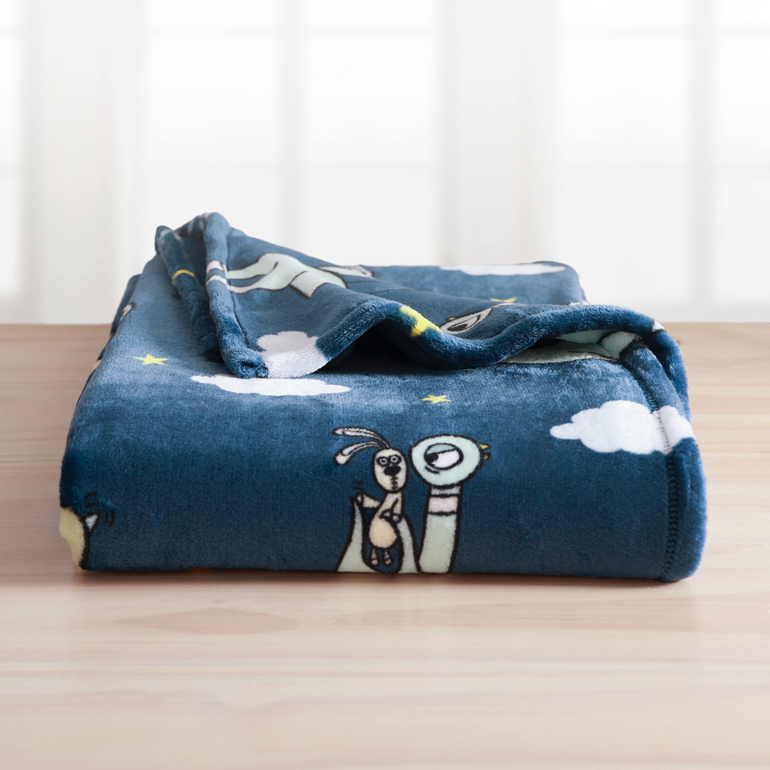Berkshire Blanket VelvetLoft® Luxury Soft Polyester Throw Blanket, Don’t Let The Pigeon Drive The Bus, 50 x 70in(Official Mo Willems® Product)