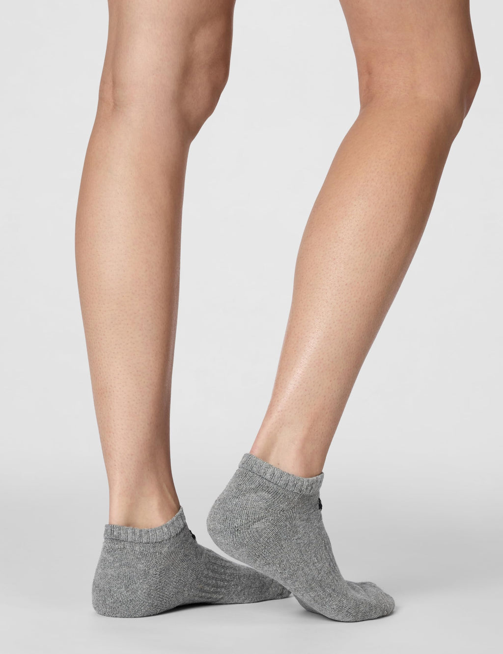 Nike Unisex Adult Everyday Cushioned Training No-Show Socks (3-Pack) | Mens and Womens