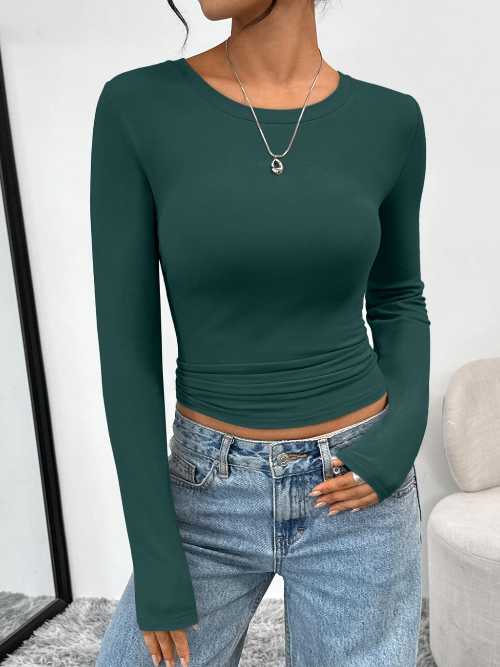 Trendy Queen Womens Long Sleeve T-Shirts Basic Crop Tops 2026 Spring Fashion Outfits Going Out Winter Clothes