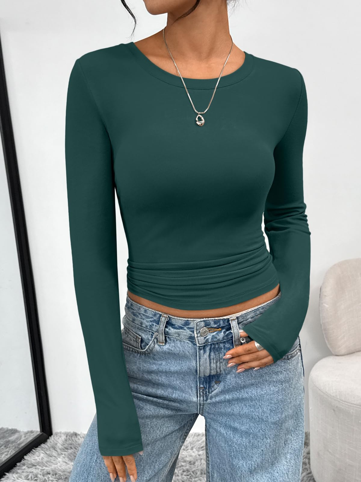 Trendy Queen Womens Long Sleeve T-Shirts Basic Crop Tops 2026 Spring Fashion Outfits Going Out Winter Clothes