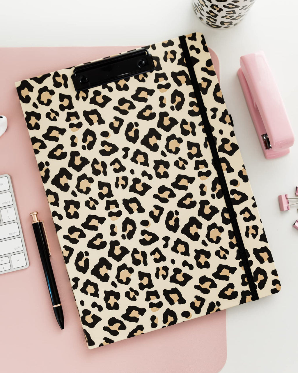 Steel Mill & Co Cute Clipboard Folio with Refillable Lined Notepad and Interior Storage Pocket, Black and White Padfolio for Work, Black Dots