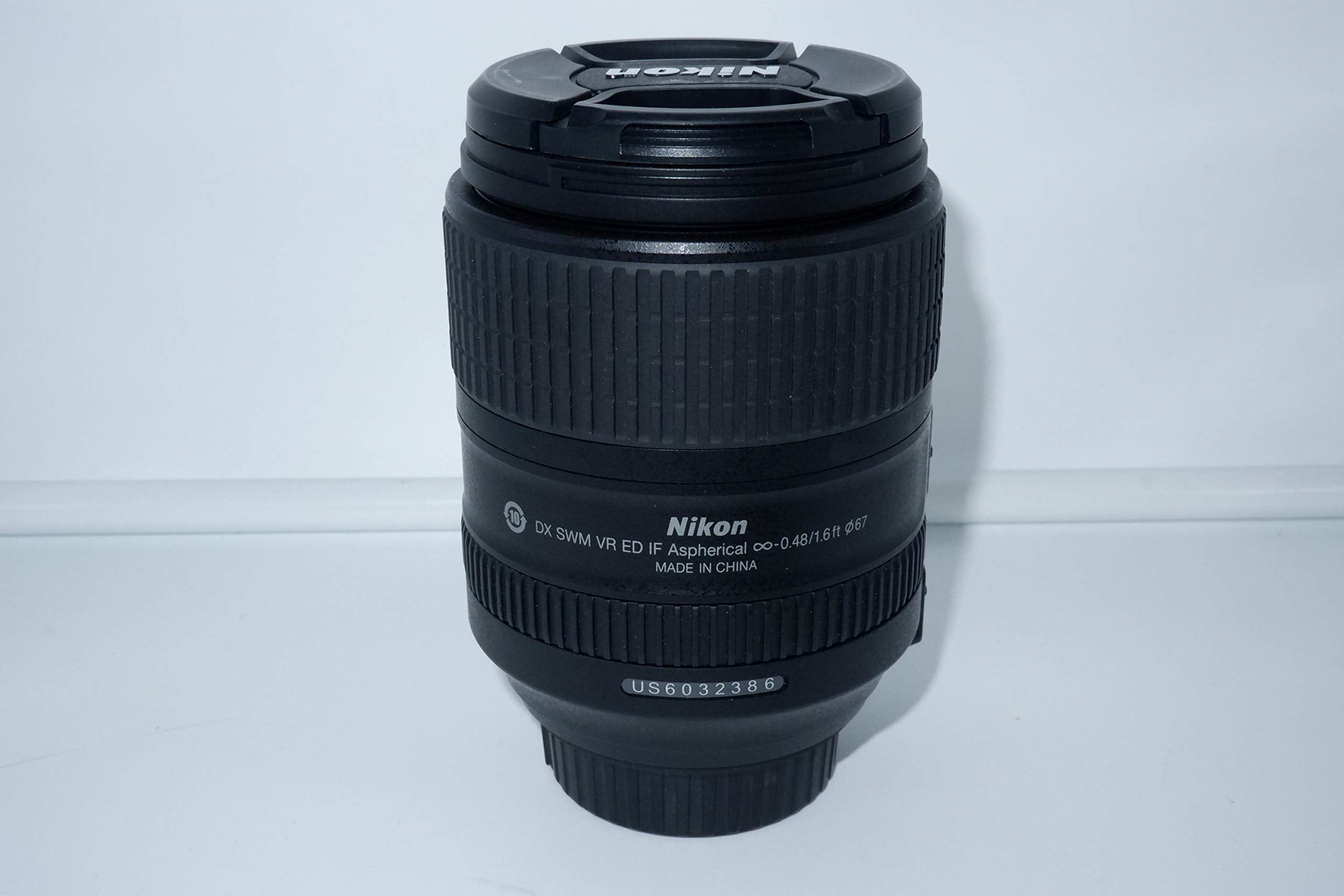Nikon AF-S DX NIKKOR 18-300mm f/3.5-6.3G ED Vibration Reduction Zoom Lens with Auto Focus for Nikon DSLR Cameras