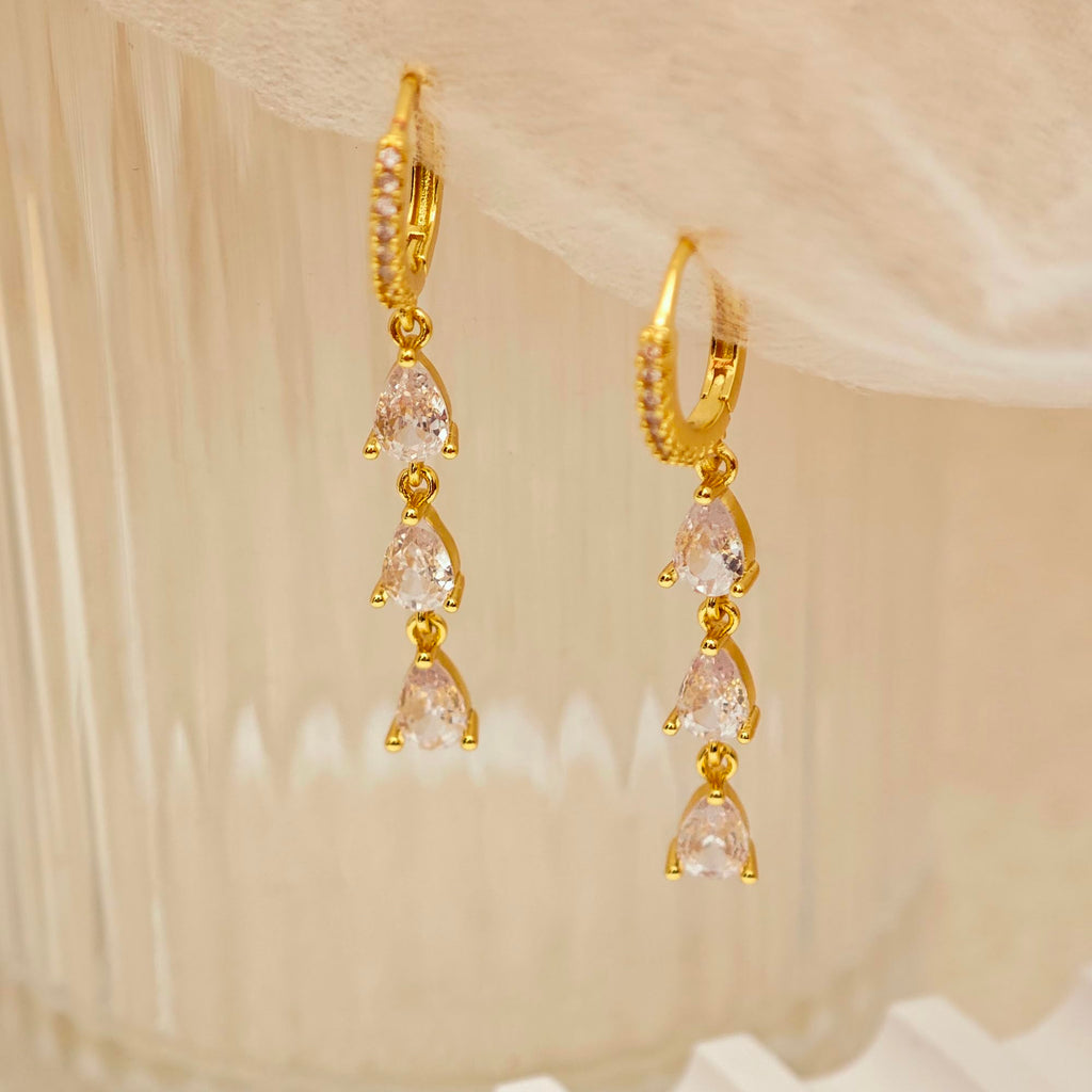 Gold Earrings for Women Trendy, Simple Dainty 14K Gold Plated Paperclip Square Chain Link Dangle Hoops Earrings Pin Stud Huggie Earrings Lightweight Hypoallergenic Minimalist Aesthetic Gold Jewelry for Christmas Gifts
