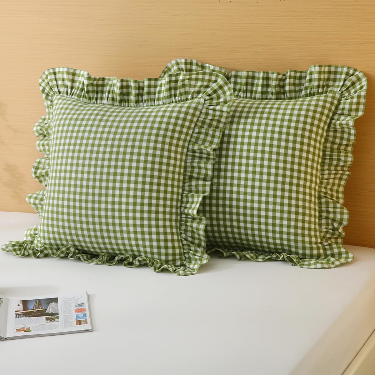 Silnuo Green/White Plaid Ruffled Queen Size Pillow Shams Set of 2,Washed Cotton Shabby Checkered Gingham Farmhouse Bed Pillow Covers 20"x30"