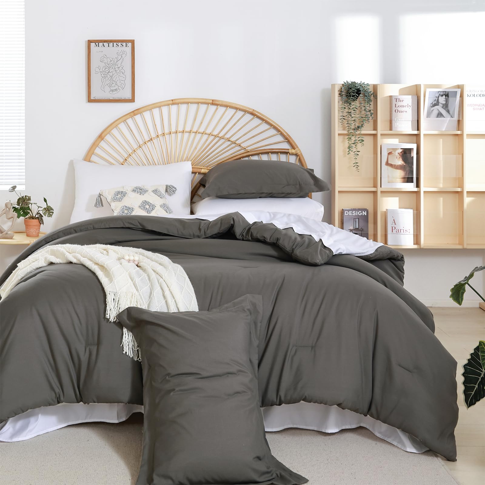 weigelia Twin Comforter Set 5 Pieces Beige Bed in A Bag Soft Queen Bedding Set Lightweight Comforter Set for Women and Men（Comforters, Flat & Fitted Sheets, Pillowcases & Shams）