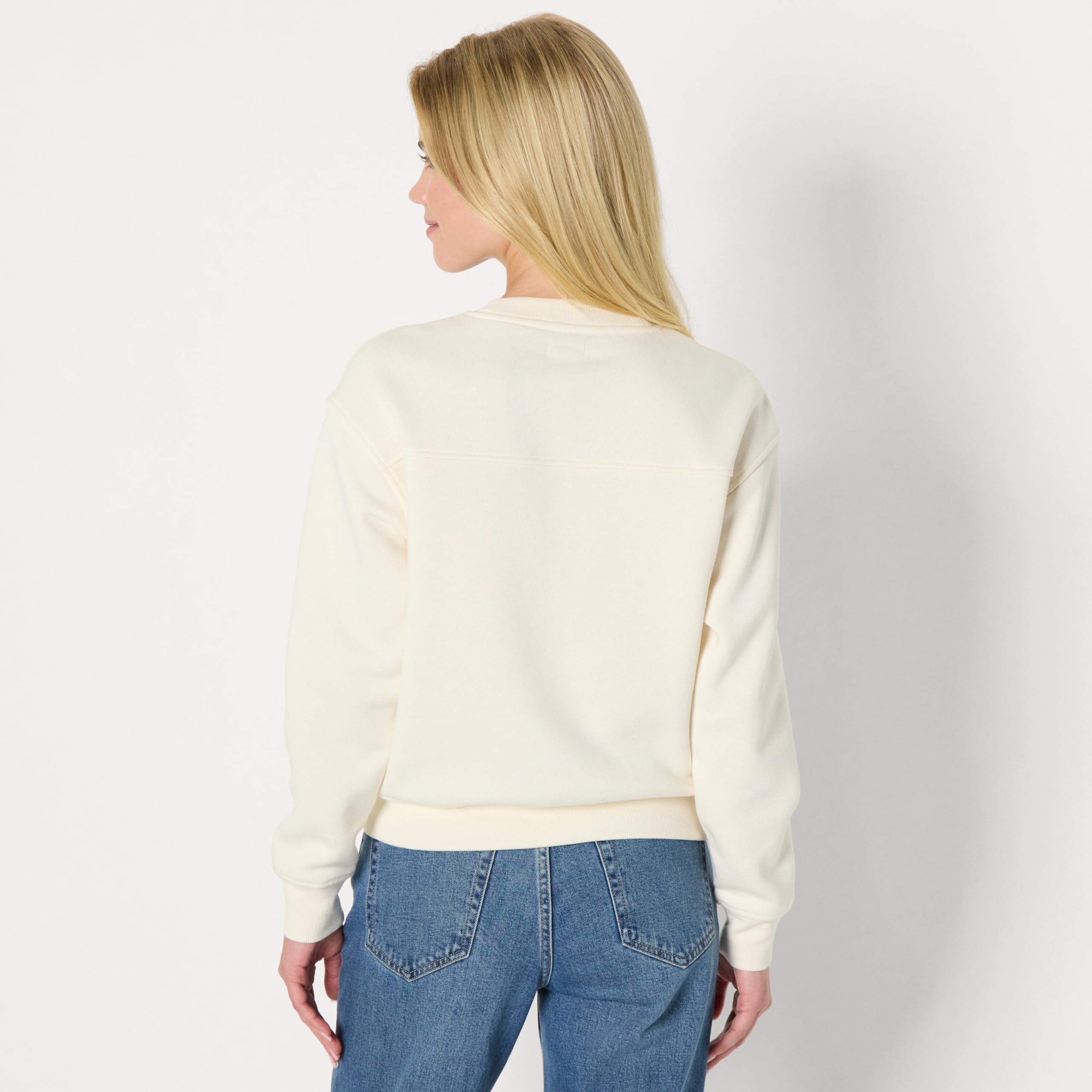 Amazon Essentials x Sofia Grainge Women's Relaxed Fit Boxy Drop Shoulder Crewneck Sweatshirt