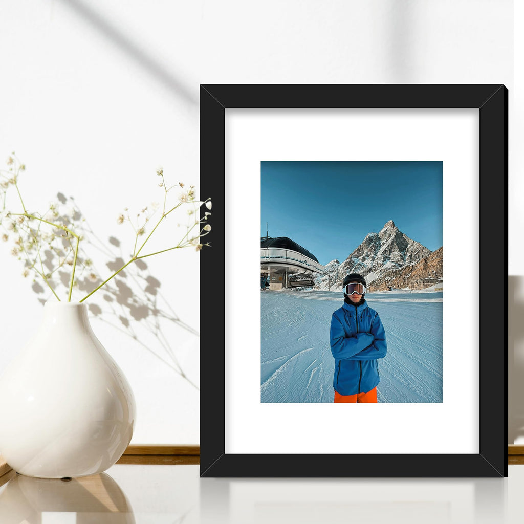 Picrit 24x34 Black Poster Frame 7 Pack, Display Pictures 20x30 Picture with Mat or 24 x 34 without Mat for Horizontal or Vertical Wall Mounting, Wall Gallery Photo Frames
