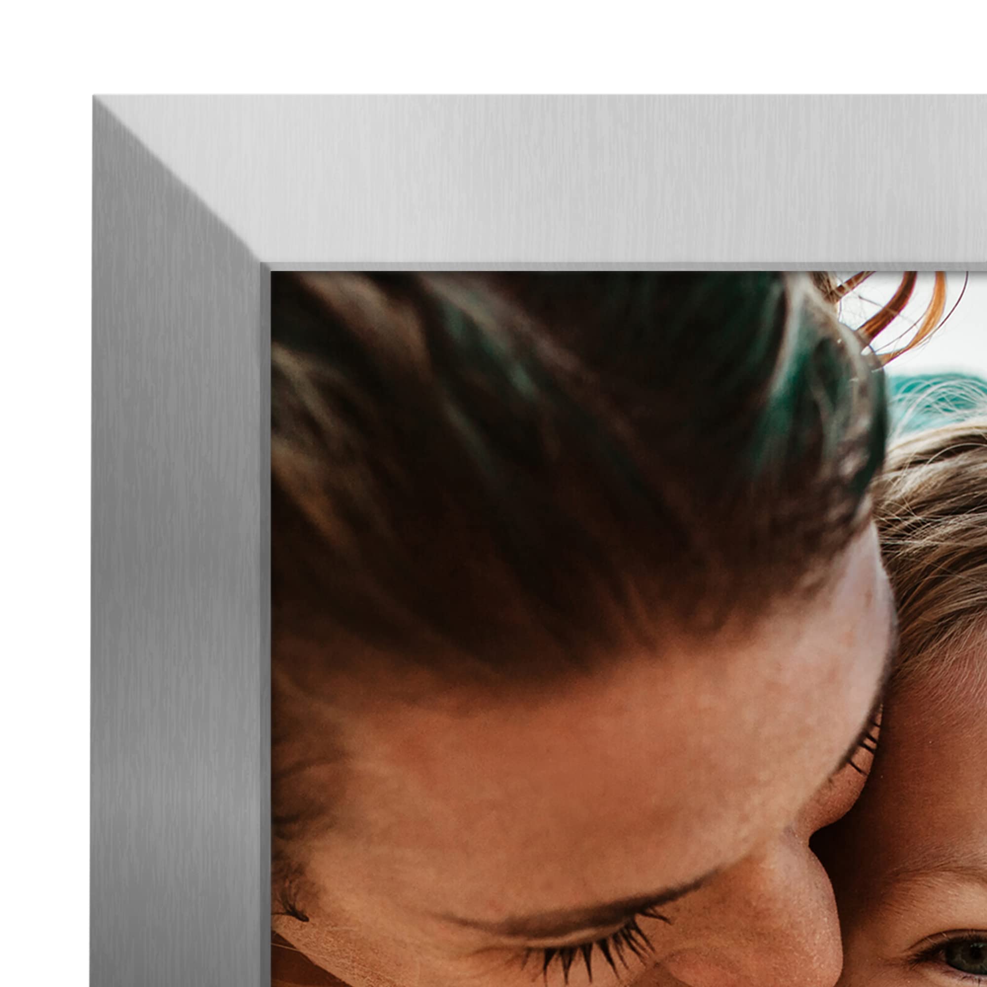 Americanflat Hinged 4x6 Picture Frame with Shatter-Resistant Glass - Double Picture Frames with Engineered Wood - Signature Collection - Photo Frame for Tabletop Display - Black