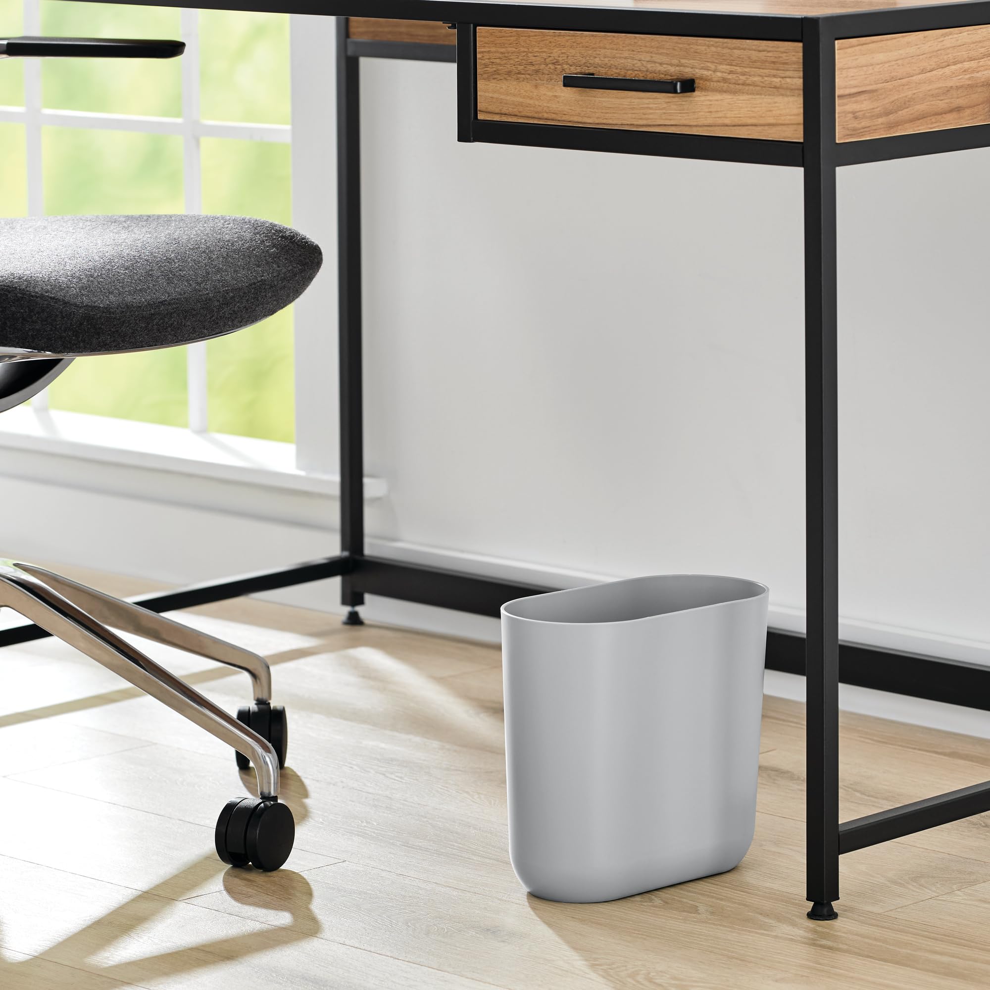 iDesign Small Slim Plastic Bathroom Trash Can, Black | Garbage Can for Bedroom, Office, Desk, Dorm
