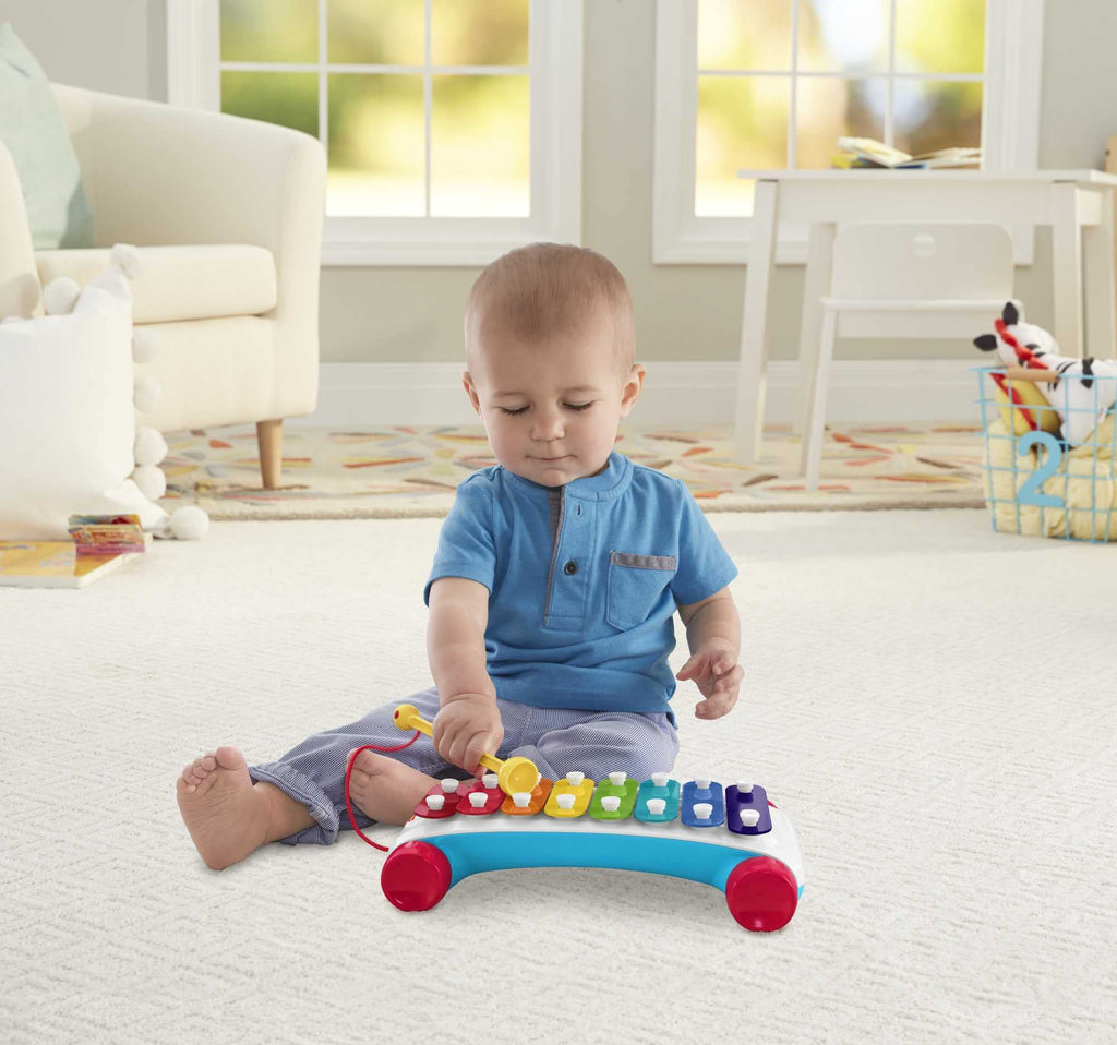 Fisher-Price Toddler Pull Toy, Classic Xylophone Pretend Musical Instrument with Mallet for Preschool Kids Ages 18+ Months