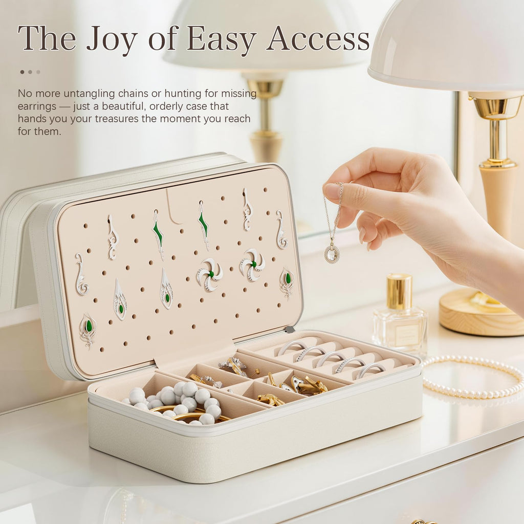 DesignSter Travel Jewelry Box, PU Leather Portable Jewelry Case, Small Jewelry Boxes for Gifts, Travel Jewelry Organizer for Women Rings Earrings Necklaces Bracelets (Avocado Green)