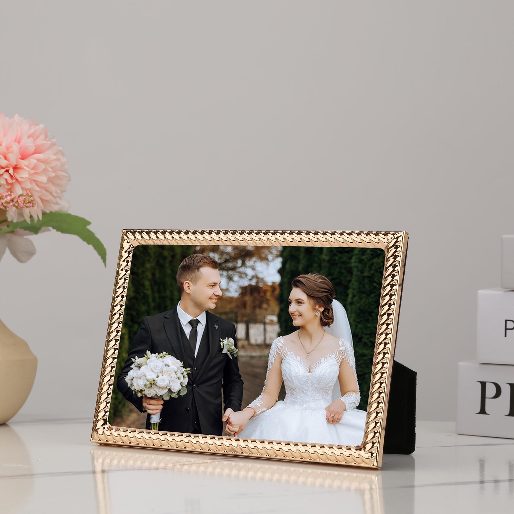4x4 Gold Rope Design Metal Picture Frame With Mat for 3x3'', Premium Velvet Backing Real Glass Front Desktop & Wall Display Elegant Home Decor