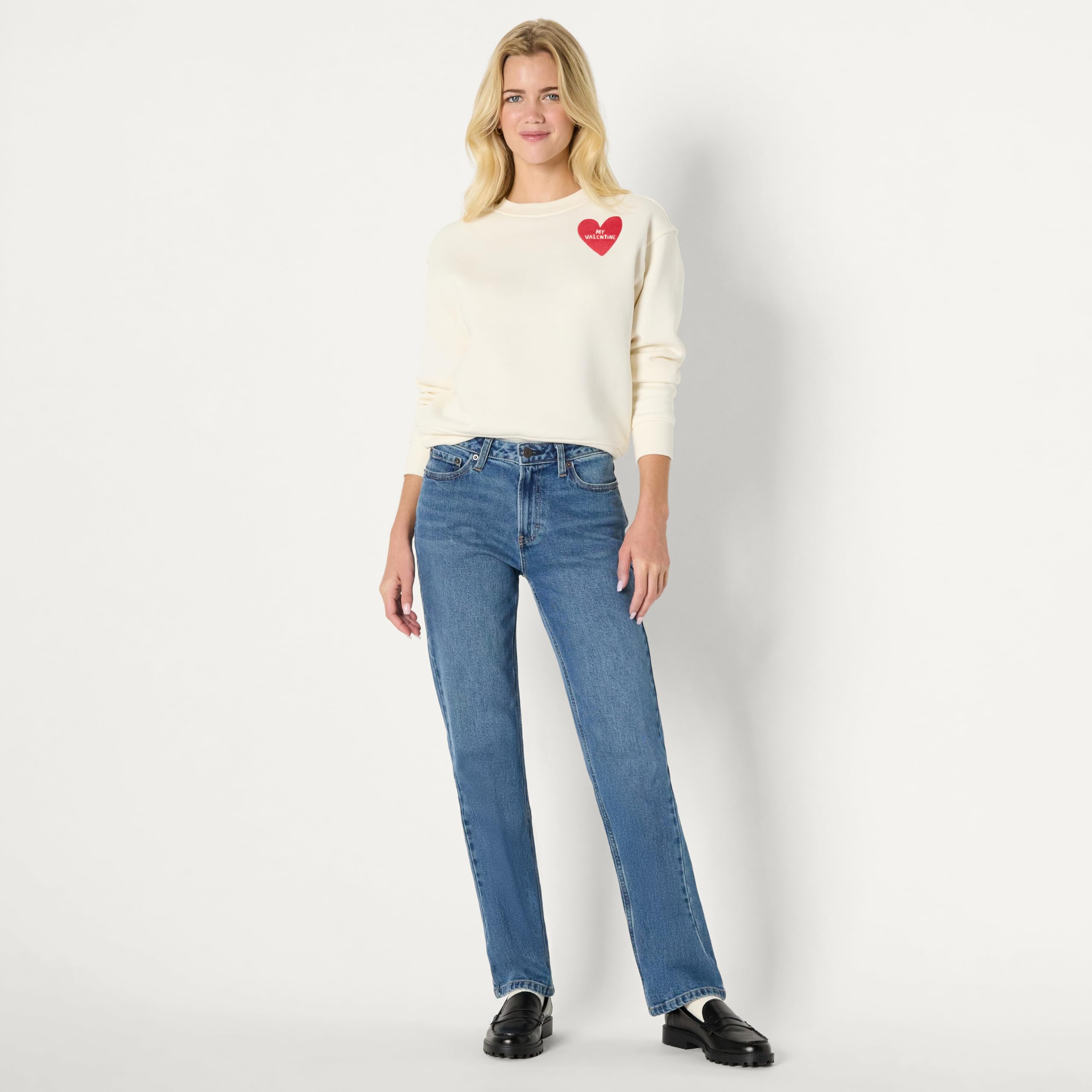 Amazon Essentials x Sofia Grainge Women's Relaxed Fit Boxy Drop Shoulder Crewneck Sweatshirt