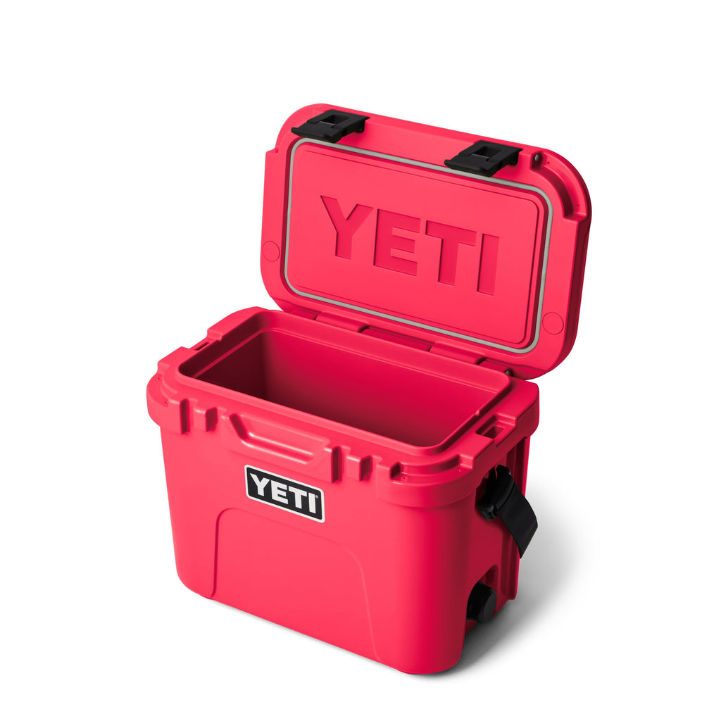 YETI Roadie 15 Hard Cooler with DoubleDuty Shoulder Strap