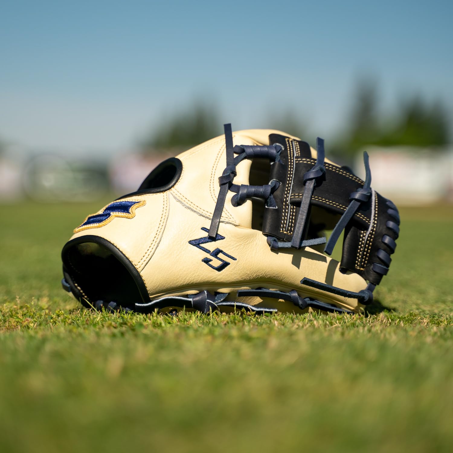 SSK Z5 Craftsman Infield Baseball Glove – 11.25” - 11.5” - 11.75” - 12” – Right & Left Hand Throw