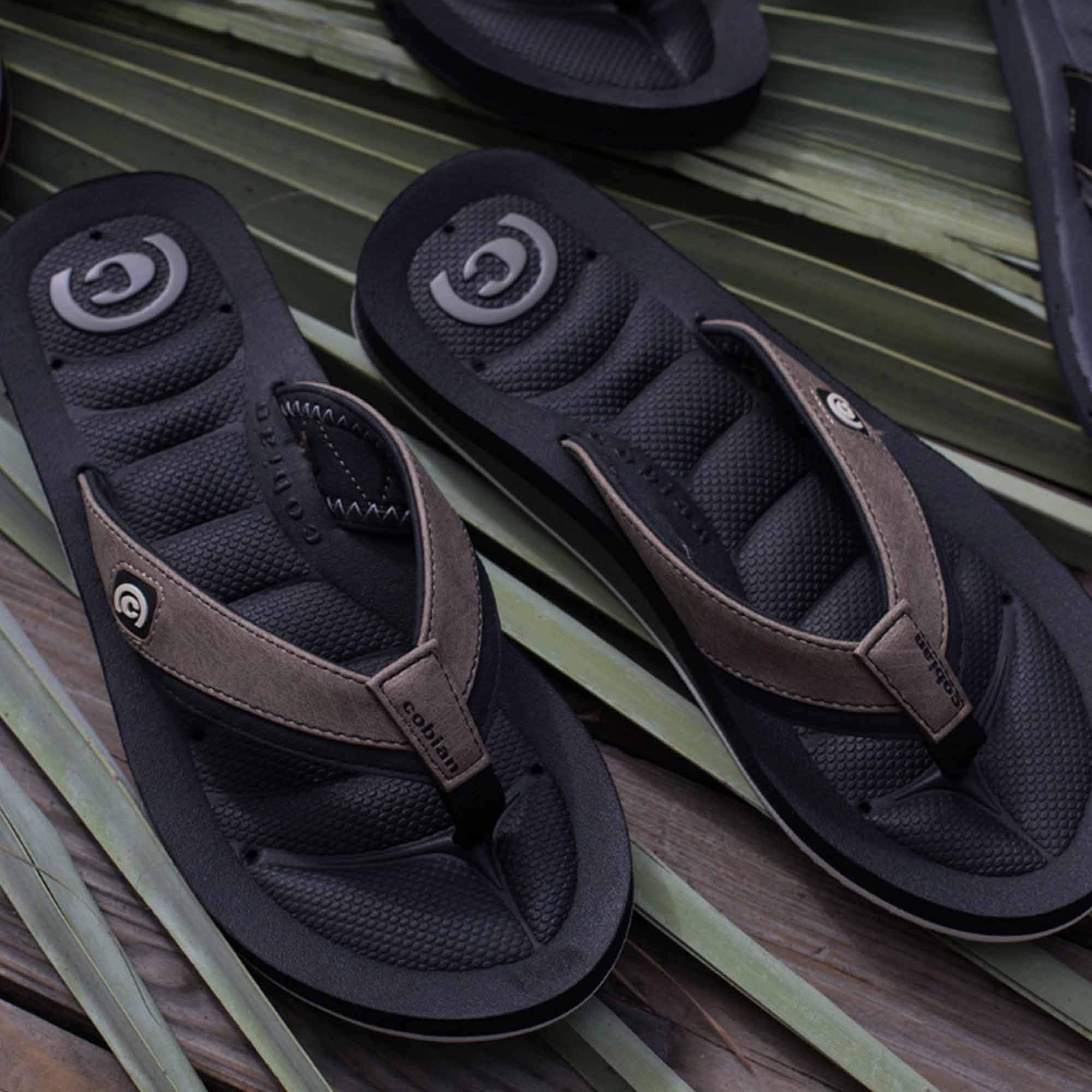 Cobian Draino 2 – Men’s Sandals With Water-Drain Footbed – Quick-Dry Flip Flops for Men for Beach and Boating