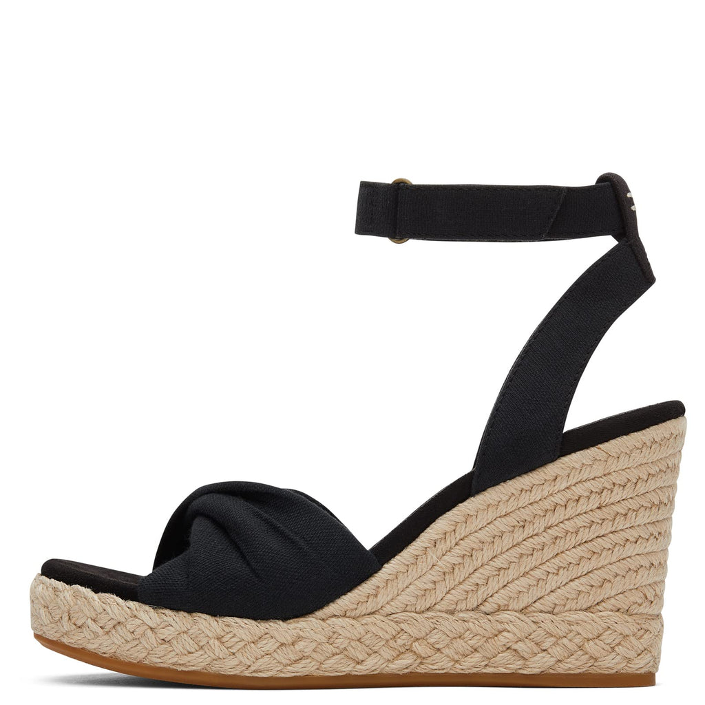 TOMS Marisela