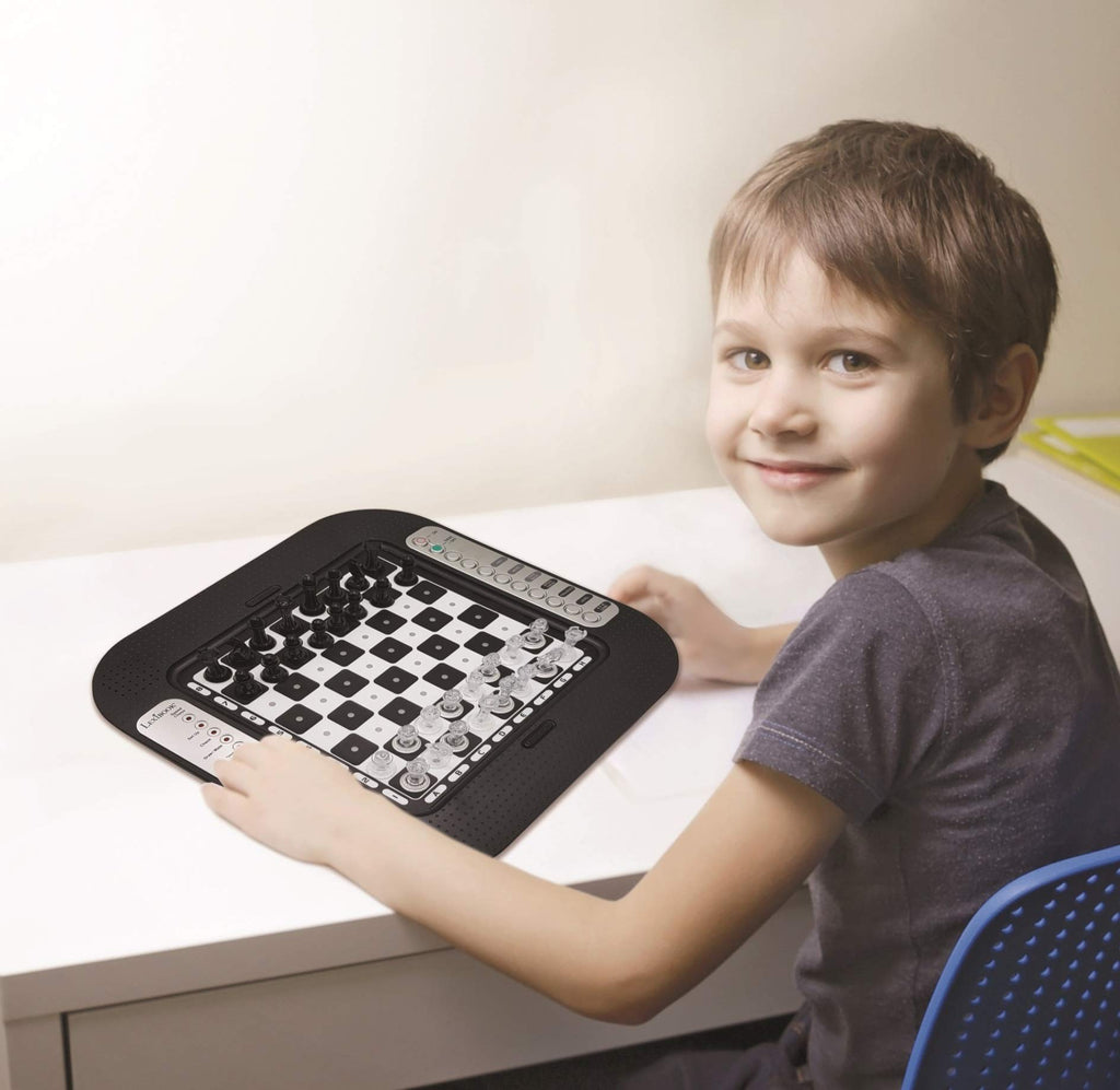 Lexibook - Harry Potter Chess Games, Magnetic and Foldable Chess Board, 32 Pieces, Family Game, CGM300HP