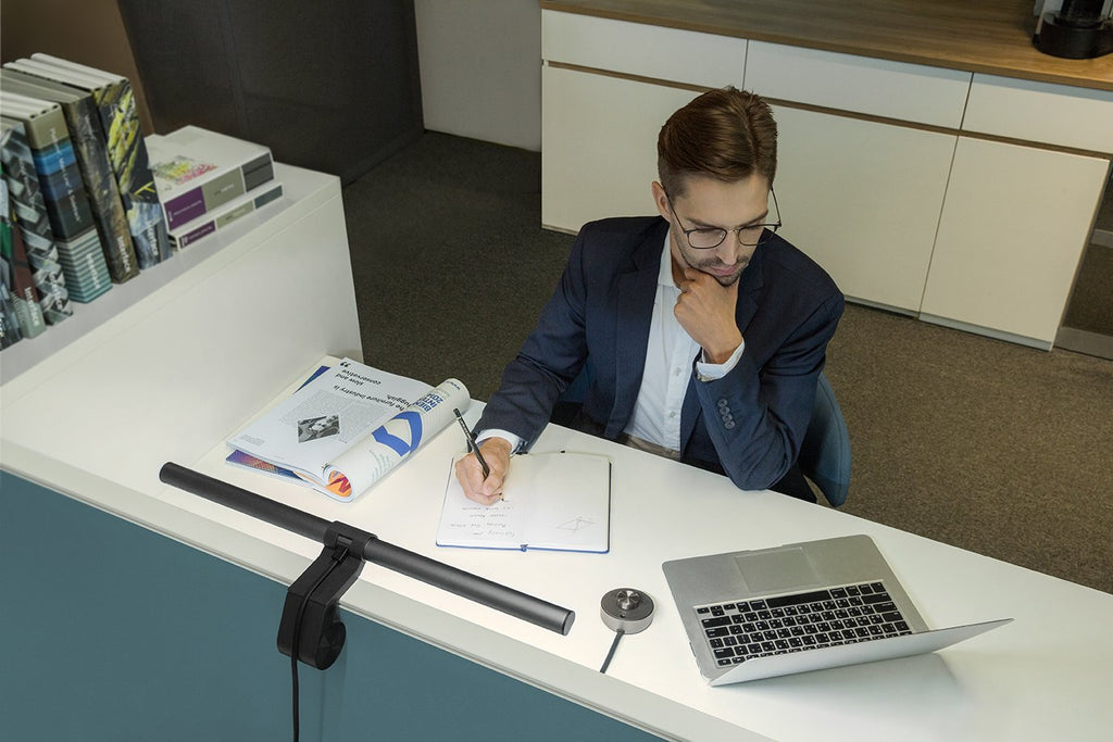 BenQ ScreenBar LED Monitor Light Bar - Auto-dimming, Adjustable Brightness and Color Temperature, No Screen Glare, Space-Saving, Eye-Care USB Monitor Lamp, Black