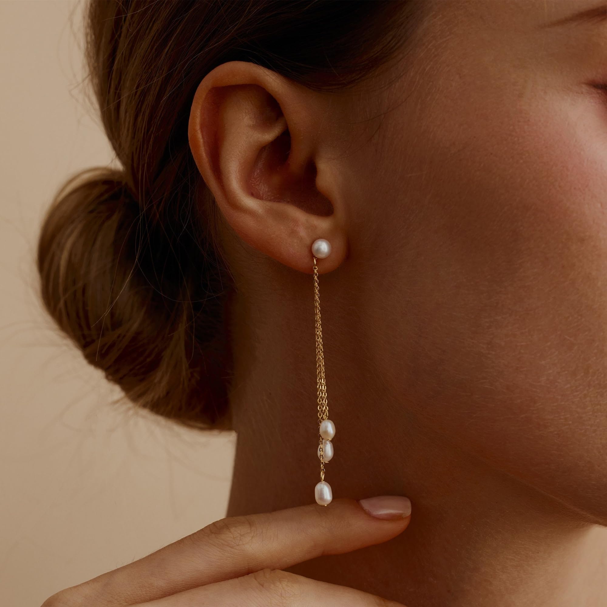 Gold Earrings for Women, 14K Gold Plated Tassel Dangle Earrings for Women Trendy Hypoallergenic Long Chain Earring Dainty Pearl Drop Earrings Elegant Wedding Earring Fashion Jewelry for Womens