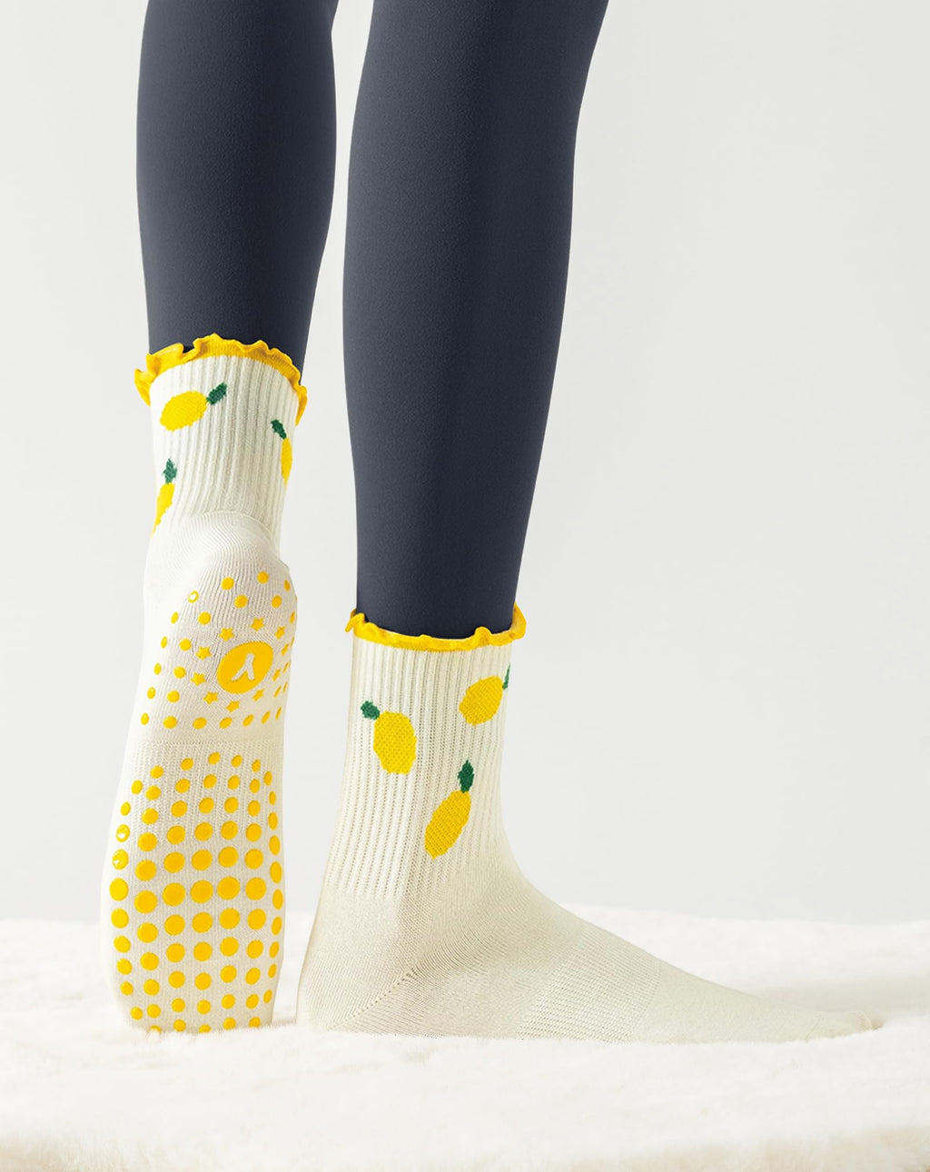 Yawlsow Pilates Grip Socks for Women Yoga Grippy Socks Cute Barre Non Skid Athletic Crew Sticky Sock Workout Hospital