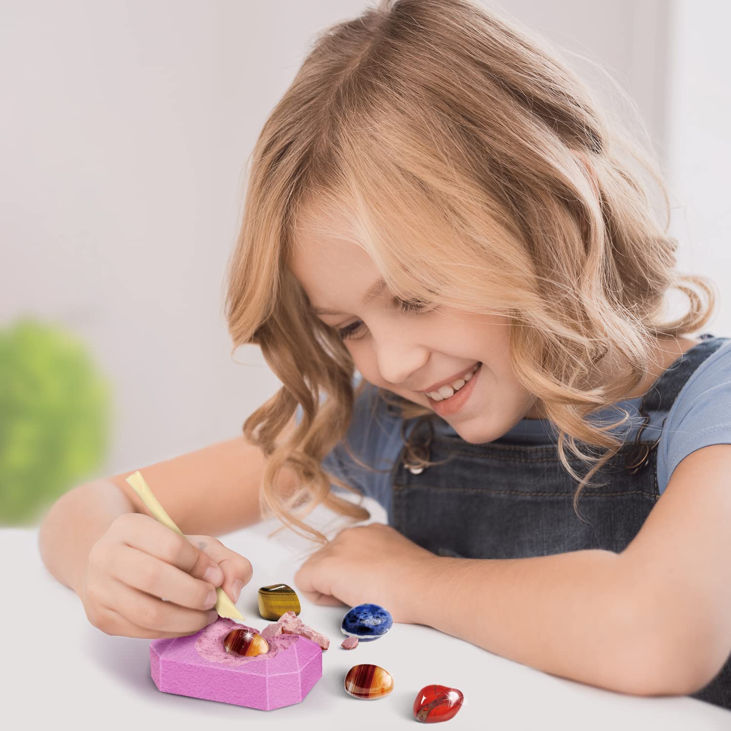 Gamerside Fossil Dig Kit - Educational STEM Science Toys for Kids Ages 6+ - Dig Up 12 Fossils Real & Dinosaur Bones Rocks - Digging Activities Kits - Paleontology, Discovery Gifts for Boys & Girls