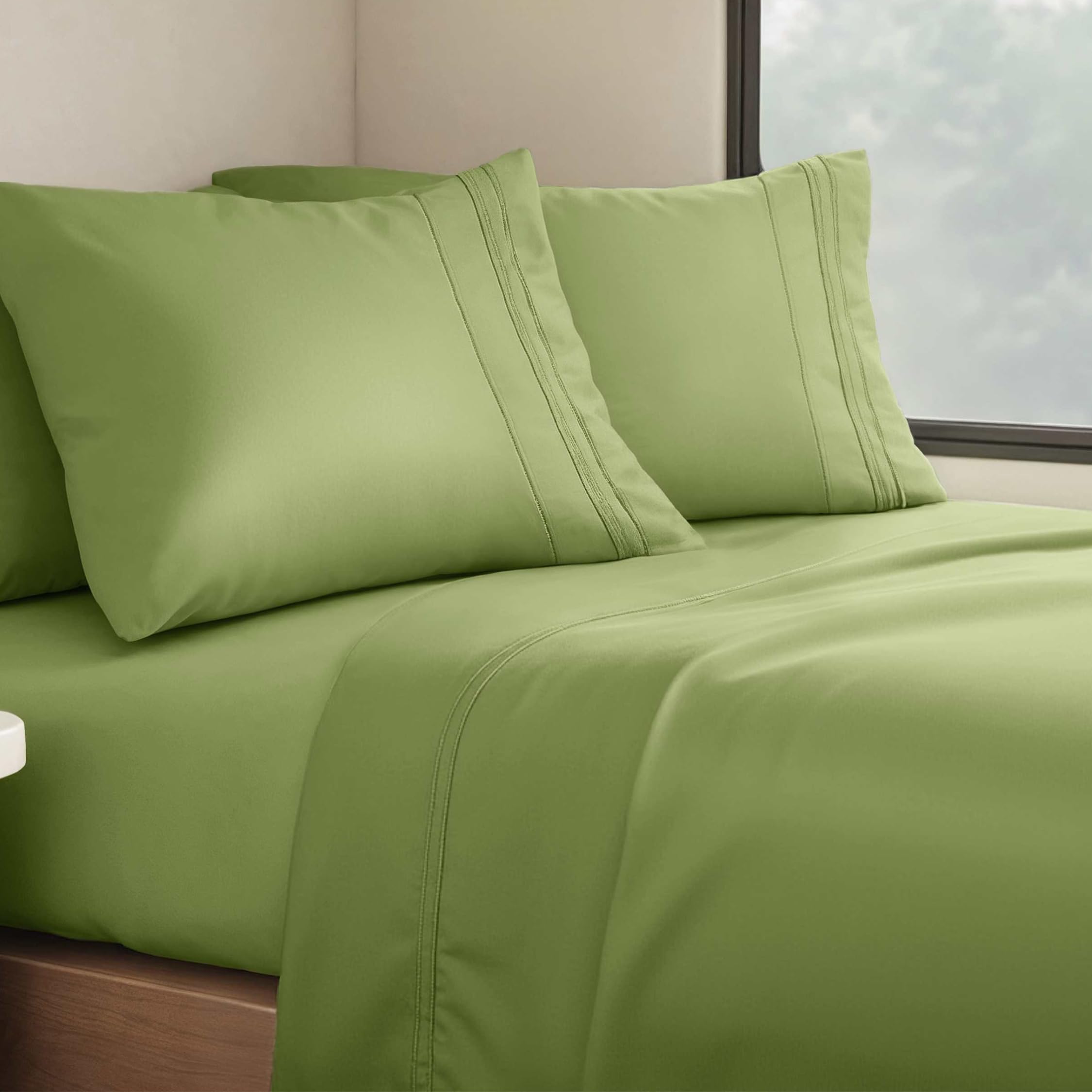 Clara Clark Bed Sheets, Premier 1800 Series 4 Piece Bed Sheet Set, Deep Pocket, Wrinkle, Fade, Stain Resistant, Luxury Soft Bedding Sheets & Pillowcases, Twin, Beach Blue