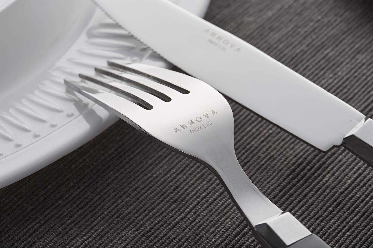 ANNOVA Silverware Set, Retro/Rivet Colorful Stainless Steel Tableware Kitchen Flatware Set Utensils, Includes Dinner Knives, Forks, Spoons, Salad Forks & Dessert Spoons (Brown, 20 Pieces)