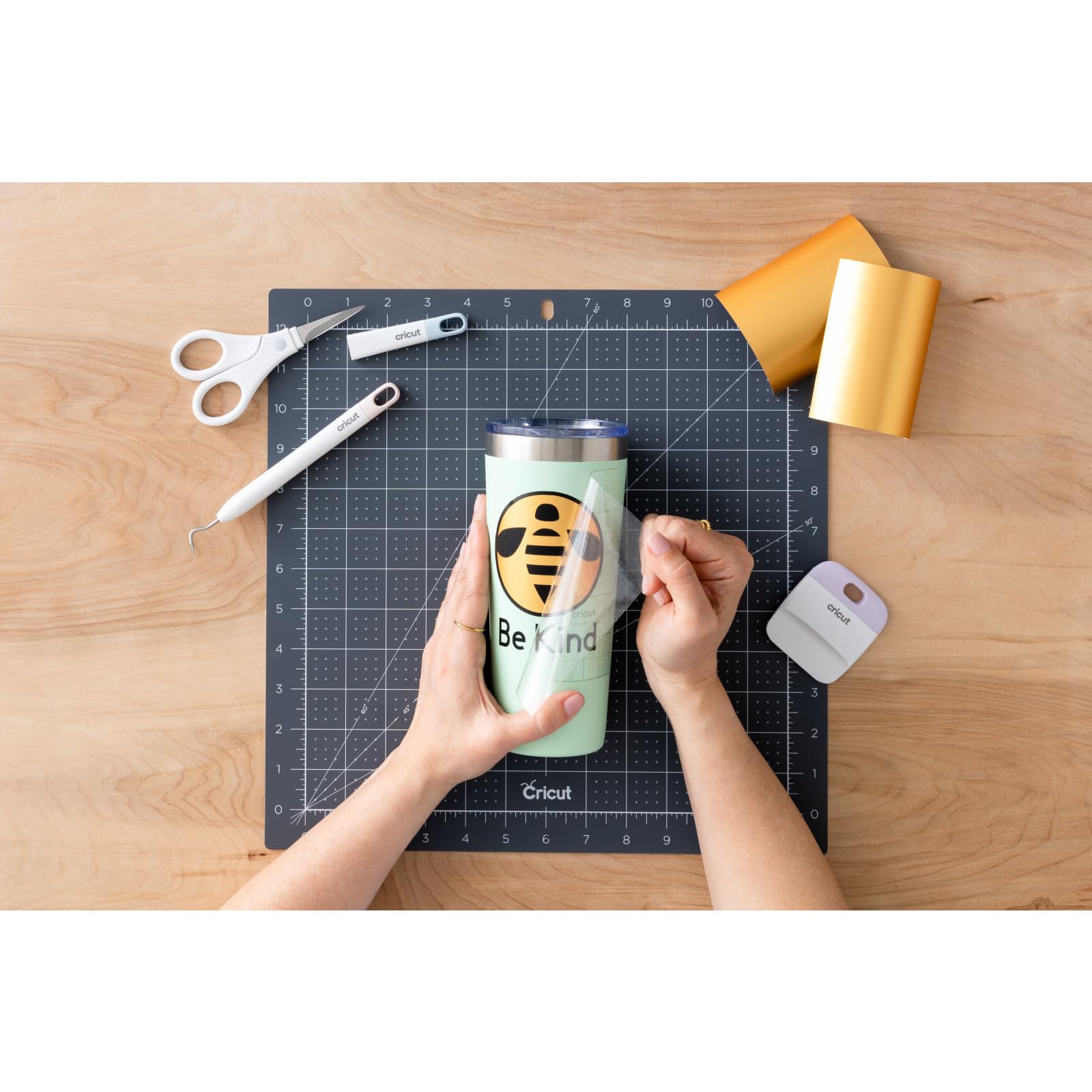Cricut Vinyl StrongGrip Transfer Tape, 1FTx4FT (2003574)