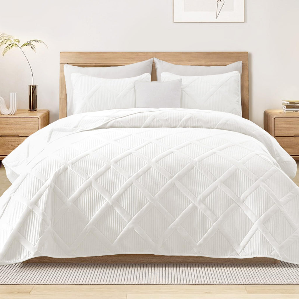 Exclusivo Mezcla Twin Size Quilt Set with Modern Striped Pattern, 2 Pieces Lightweight Black Quilts Bedding Set, Soft Bedspreads Coverlets for All Seasons