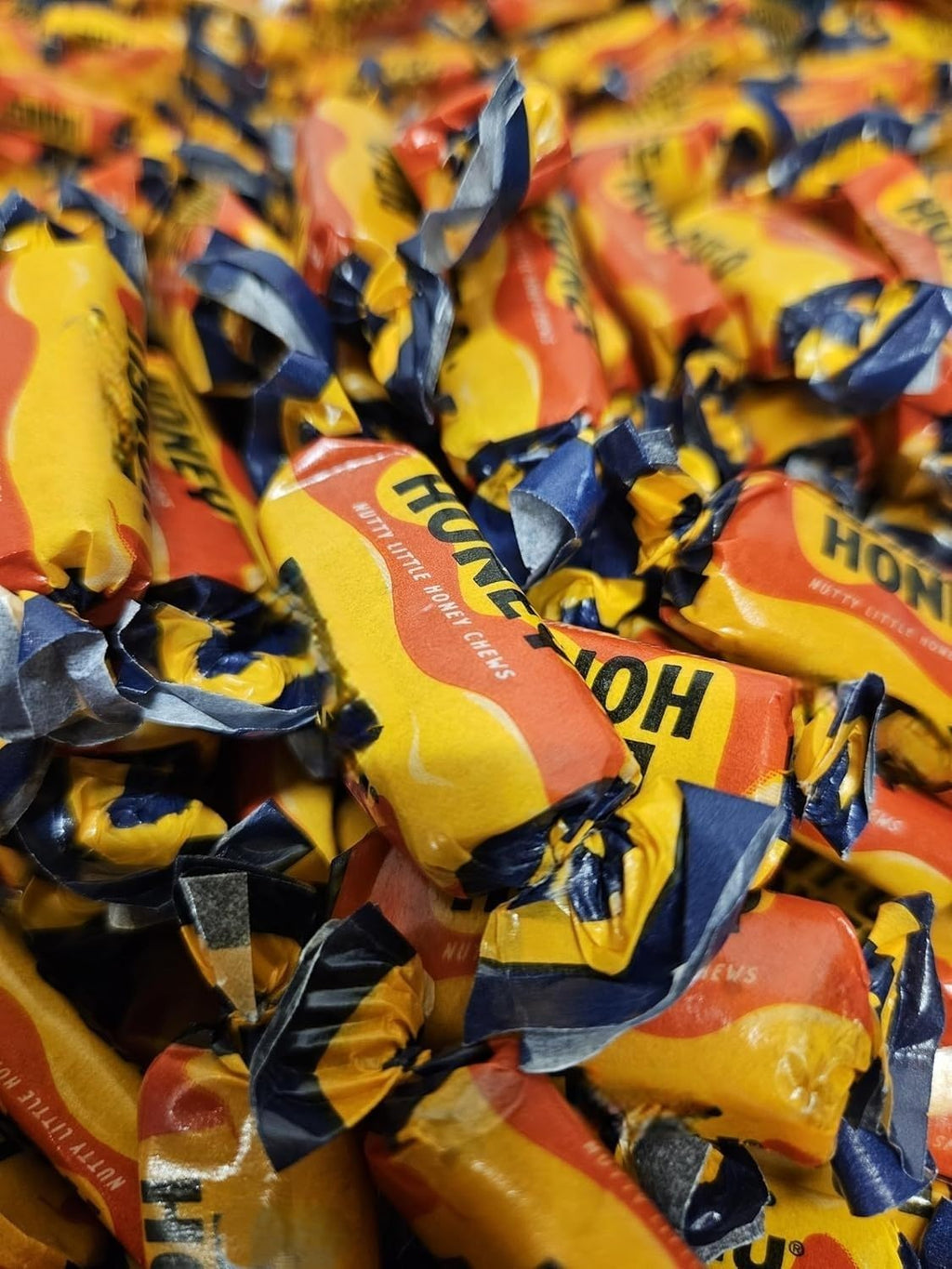 Honey Almond Chews - Taffy Candy (1LB)