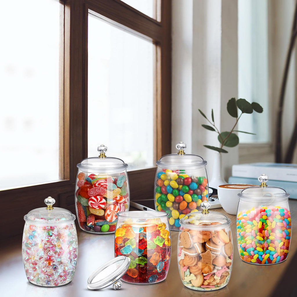 Nuogo 6 Pcs Plastic Candy and Cookie Jar with Lids Decorative Apothecary Jars Candy Buffet Containers Clear Airtight Food Storage Canister Home Decoration(42 oz,Classic)