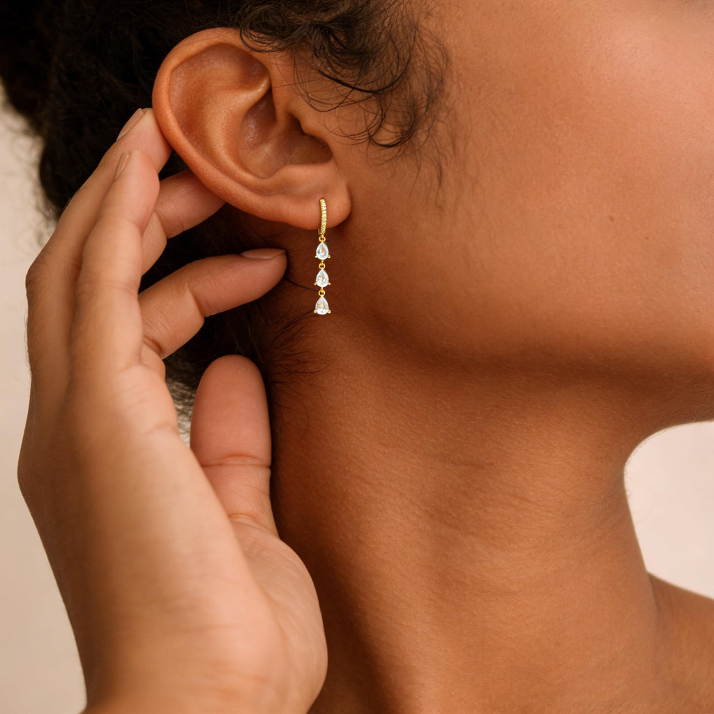 Gold Earrings for Women Trendy, Simple Dainty 14K Gold Plated Paperclip Square Chain Link Dangle Hoops Earrings Pin Stud Huggie Earrings Lightweight Hypoallergenic Minimalist Aesthetic Gold Jewelry for Christmas Gifts