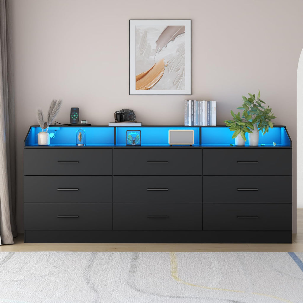 Gyfimoie 9 Drawers Dresser for Bedroom with Power Outlet, Chest of Drawers with LED Light, Modern Dressers with Open Storage Cubby, Triple Wide Dressers Organizer for Living Room (Black-)