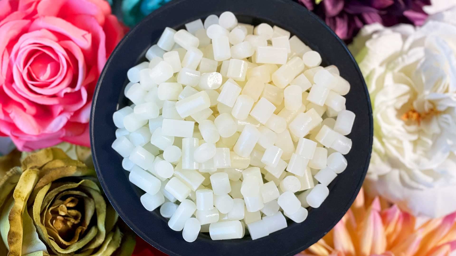 Surebonder B-2001 Less Stringing Skillet Glue Cube Pellets for Crafts and Floral Projects, 1 lb Bag, Use in Surebonder Glue Skillets, Cream Color