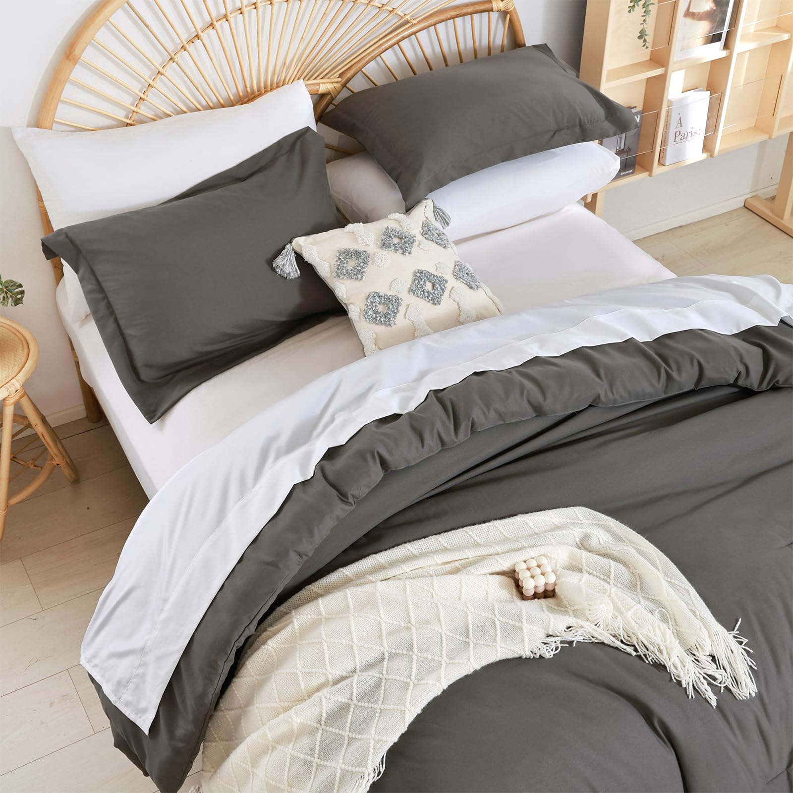 weigelia Twin Comforter Set 5 Pieces Beige Bed in A Bag Soft Queen Bedding Set Lightweight Comforter Set for Women and Men（Comforters, Flat & Fitted Sheets, Pillowcases & Shams）