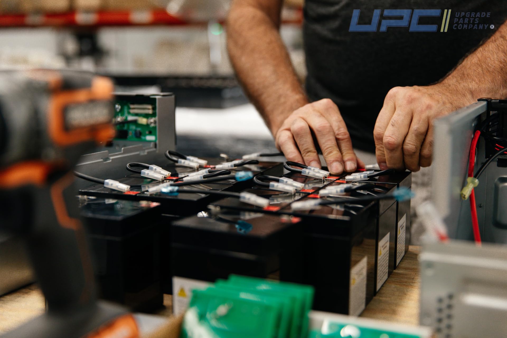 UPC UPGRADE PARTS COMPANY RBC23-UPC Replacement Battery for APC SU1000R2BX120, SU1000RM2U, SUA1000RM2U, SUA1000RMUS