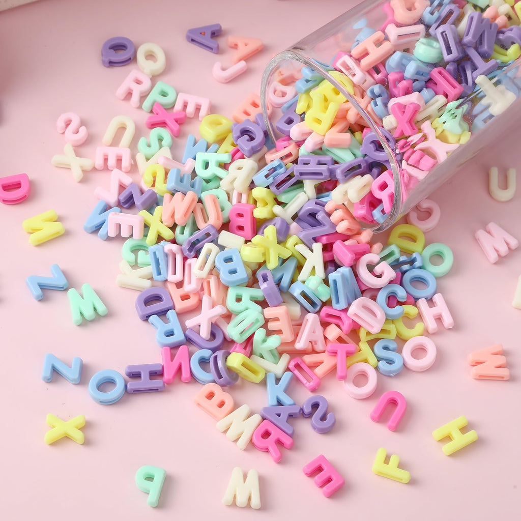 Augshy 700PCS White Letter Beads Alphabet Beads for Making DIY (6mm) | Premium Acrylic Cube Shape, Ideal Bracelets and Keychains, Large Hole Design for Easy Paracord Threading