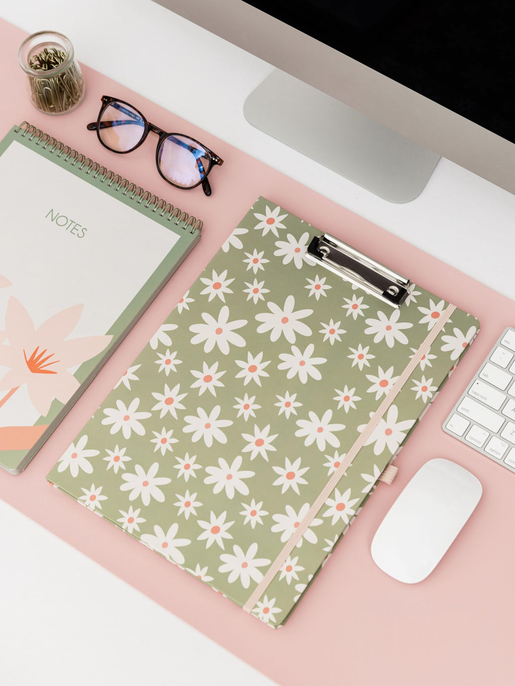 Steel Mill & Co Cute Clipboard Folio with Refillable Lined Notepad and Interior Storage Pocket, Black and White Padfolio for Work, Black Dots