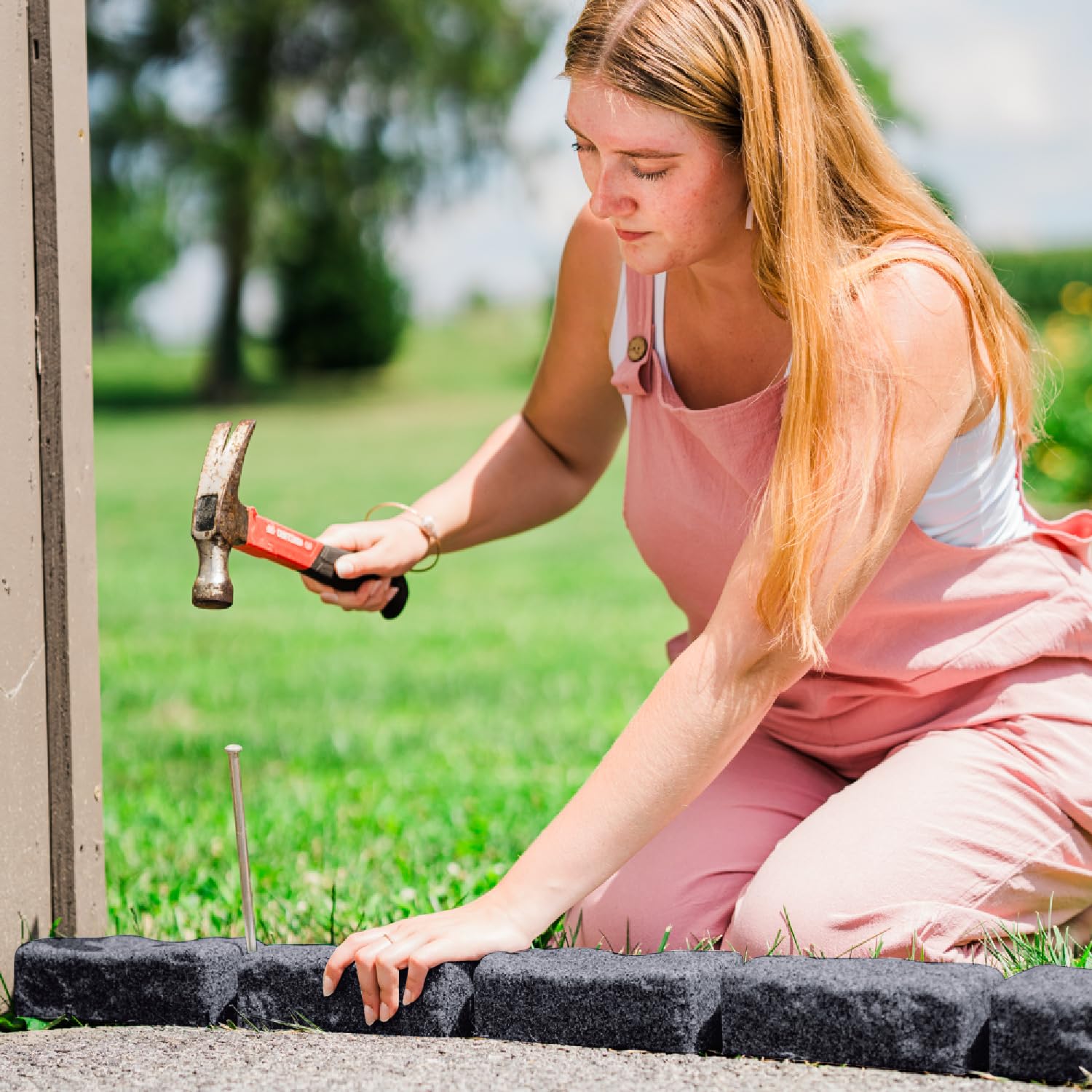 Beuta Landscape Edging | Garden Edging Border | Faux Stone Bricks for Lawn edging, Flower beds, Pathways & Yard Edging– 1 Pack | Each Section Has 6 Bricks 48"L x 4"W x 2.25"H | 3 Spikes |Cobblestone
