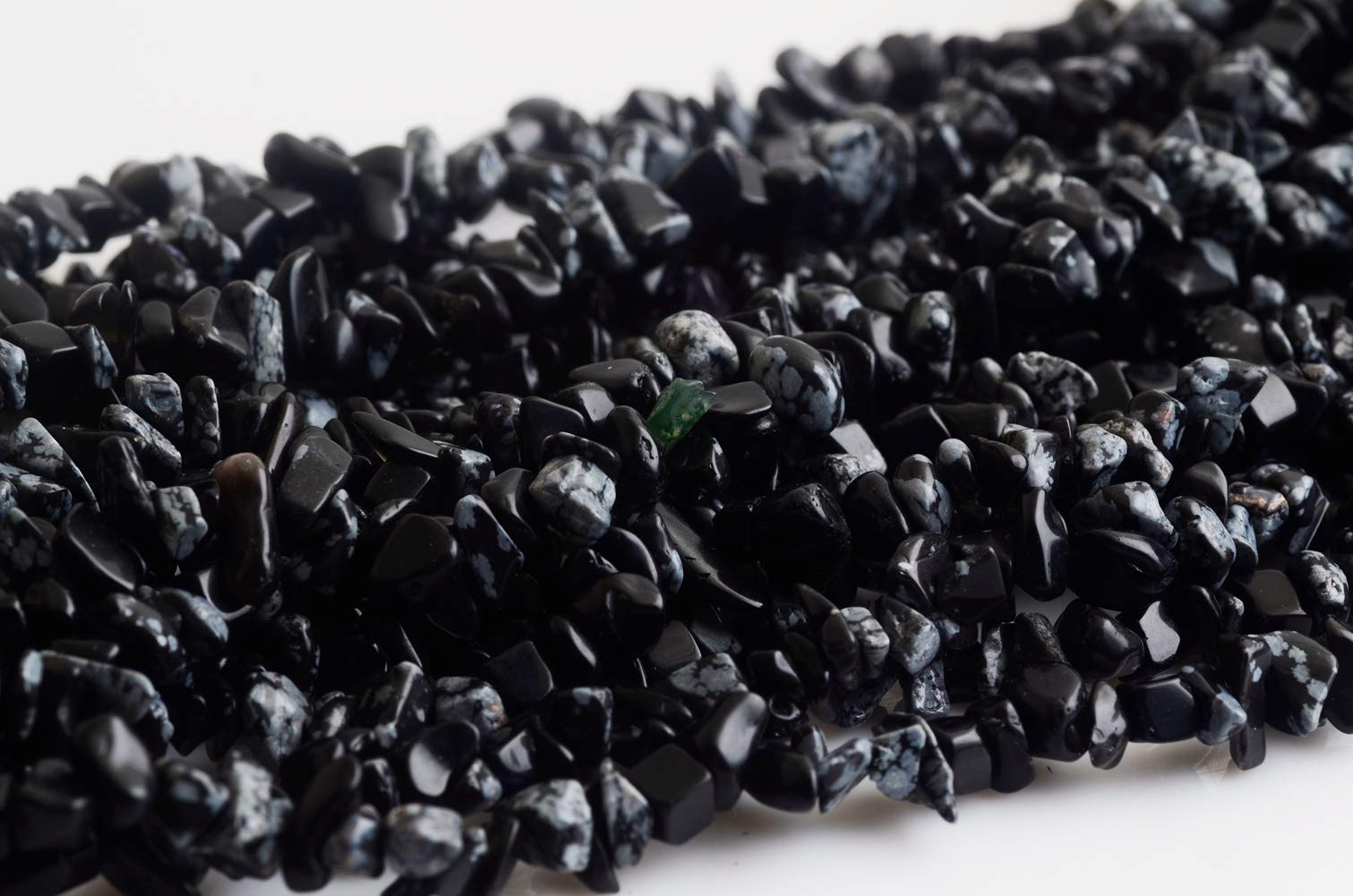 Chip Stone Beads Turquoise 5-8mm About 400 Pieces Irregular Gemstones Healing Crystal Loose Rocks Bead Hole Drilled DIY for Bracelet Jewelry Making Crafting (5-8mm, Turquoise)