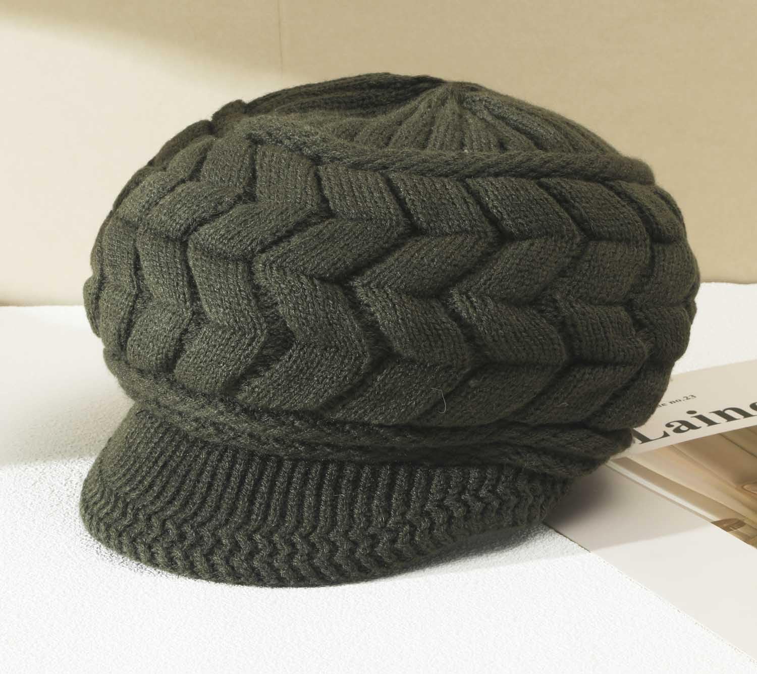 Women Winter Warm Knit Hat Wool Snow Ski Caps with Visor