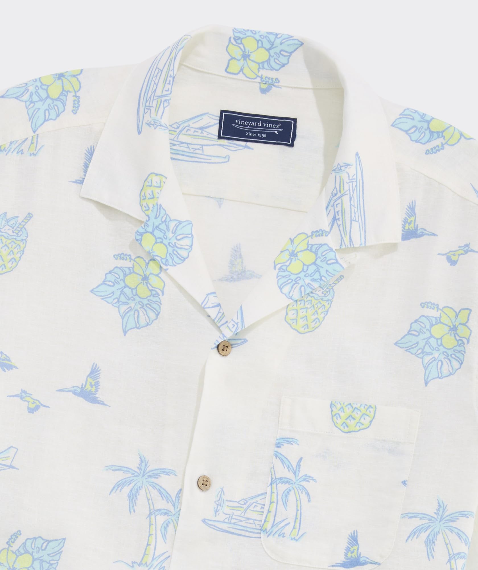 Vineyard Vines Men's Tropical Airways Seabreeze Linen Rayon Short Sleeve Cabana Shirt