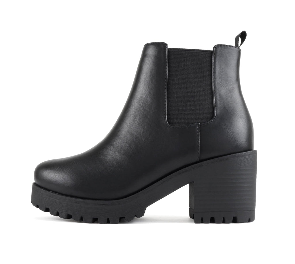 Soda Top Shoes Jaber Ankle Boot W Lug Sole Elastic Gore and Chunky Heel