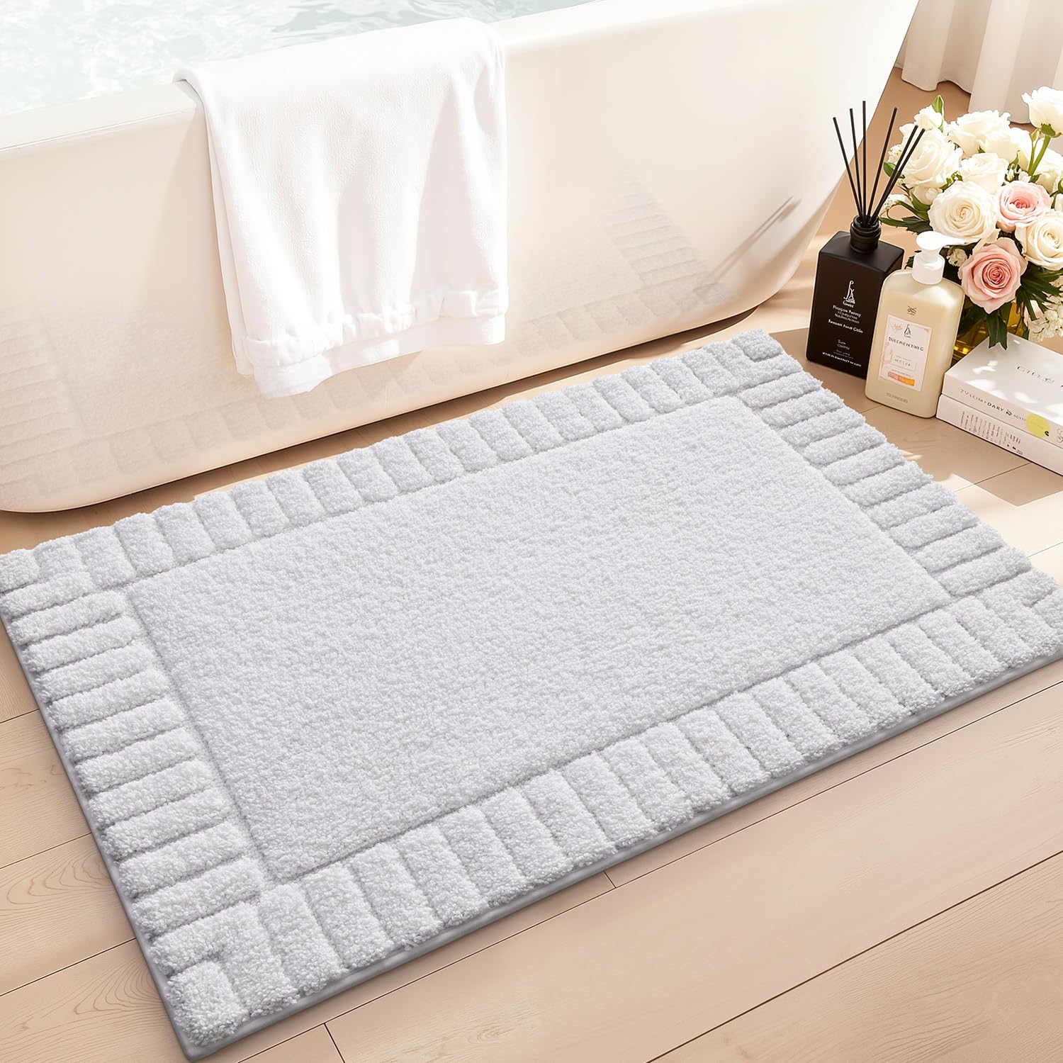 LUMI Bathroom Rugs Non Slip with Rubber Backing, Extra Soft Plush Microfiber Bath Rug Absorbent, Machine Washable Bath Mat Quick Dry for Tub, Shower, Hotel, Beige, 16"x24"