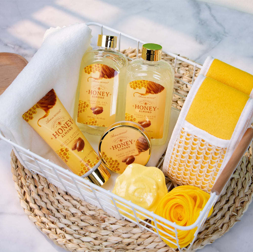 Spa Gift Baskets - Coconut Vanilla Bath Gift Set for Women, Relaxing Spa Kit with Bath Bombs, Body Lotion and Body Scrub, Birthday Gifts for Women, Christmas Spa Gifts for Mom